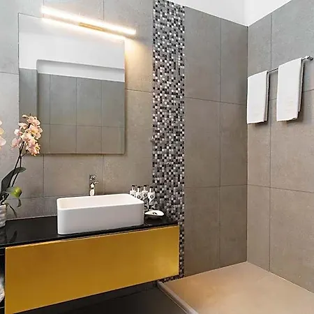 Thermes Luxury By Mr And Mrs White (adults Only) Megalokori