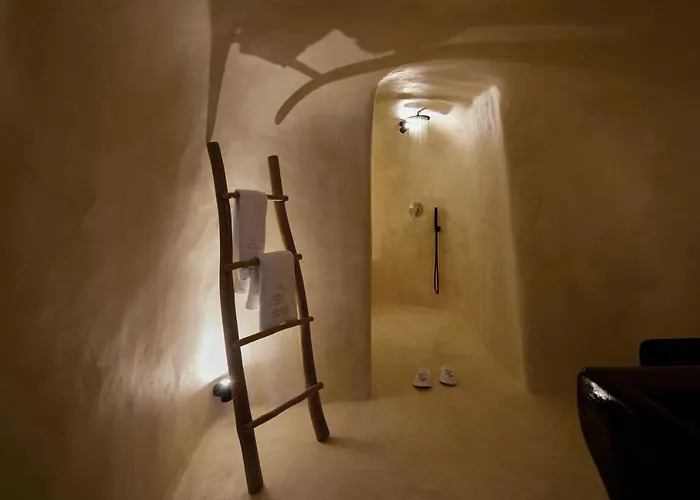 Отель Thermes Luxury And (adults Only)