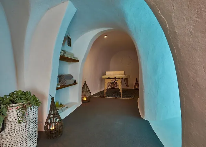 Отель Thermes Luxury And (adults Only)